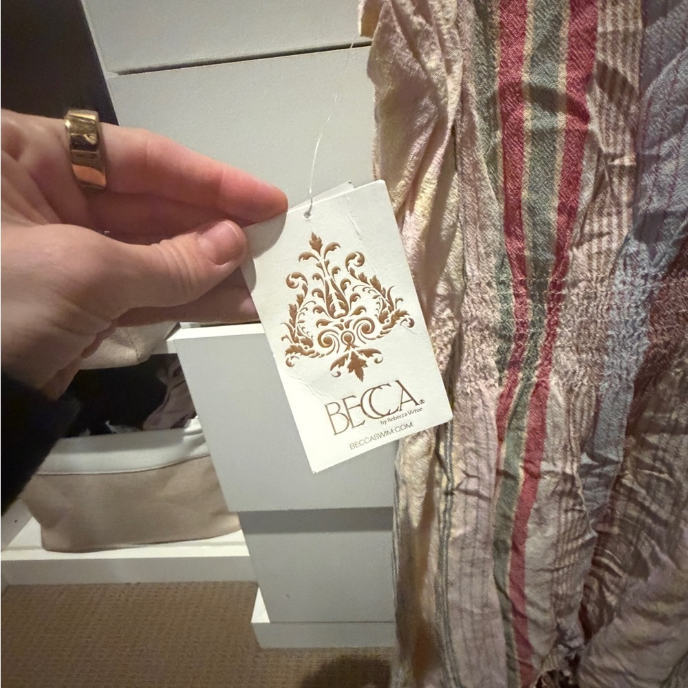 Becca Santa Monica Swim Cover Up NWT - Picture 6 of 7